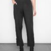Express Travel Ruch Ankle Pant 30670 Black.jpg